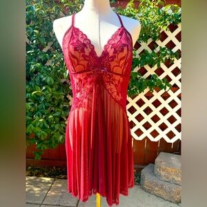 Elegant Burgundy Lace sleepwear w/panty
